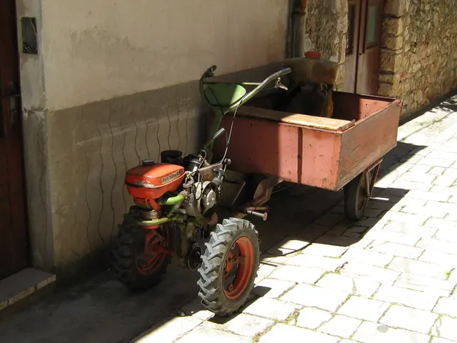 Explore the Auto-Sleeper SV 100 and Clubman, fitted on the Bedford CF (1981-1987) vans, offering a...