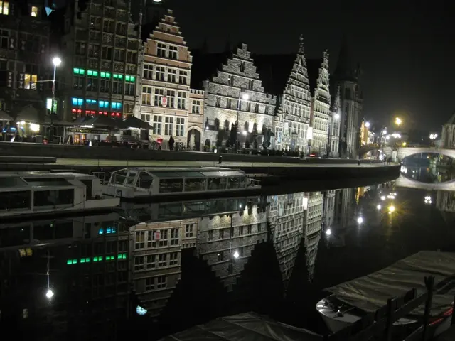 Guide for Creating a Watercolor Painting of Monet's Iconic Bridge, Suitable for Children