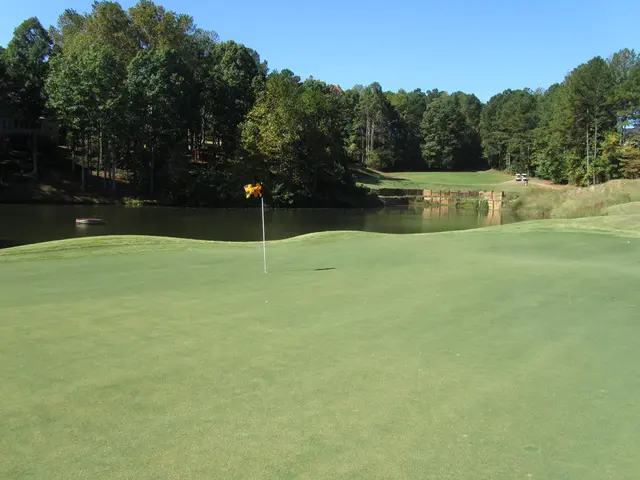 Picturesque Little Lake Como, located within a three-hour drive from New York City, boasts stunning...