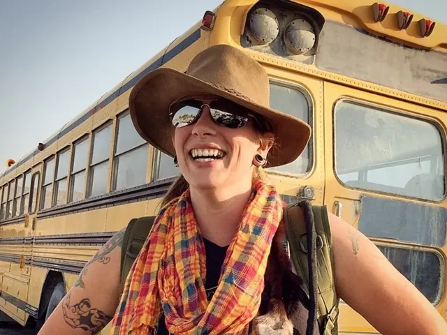 Independent Long-Distance Travel via Bus in the Kingdom of Saudi Arabia