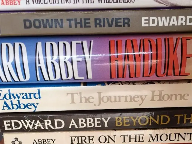 Books Recommended for Escape to Distant Destinations