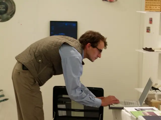 Tech Enthusiast packs Laptop and Accessories in a Resilient and Secure Luggage - Discover why this...