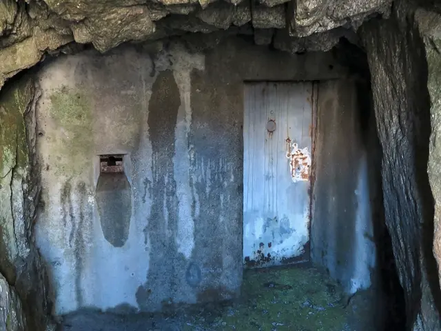 Exploring the Labyrinthine South Dakota Cavern, where we Often Find Ourselves Disoriented